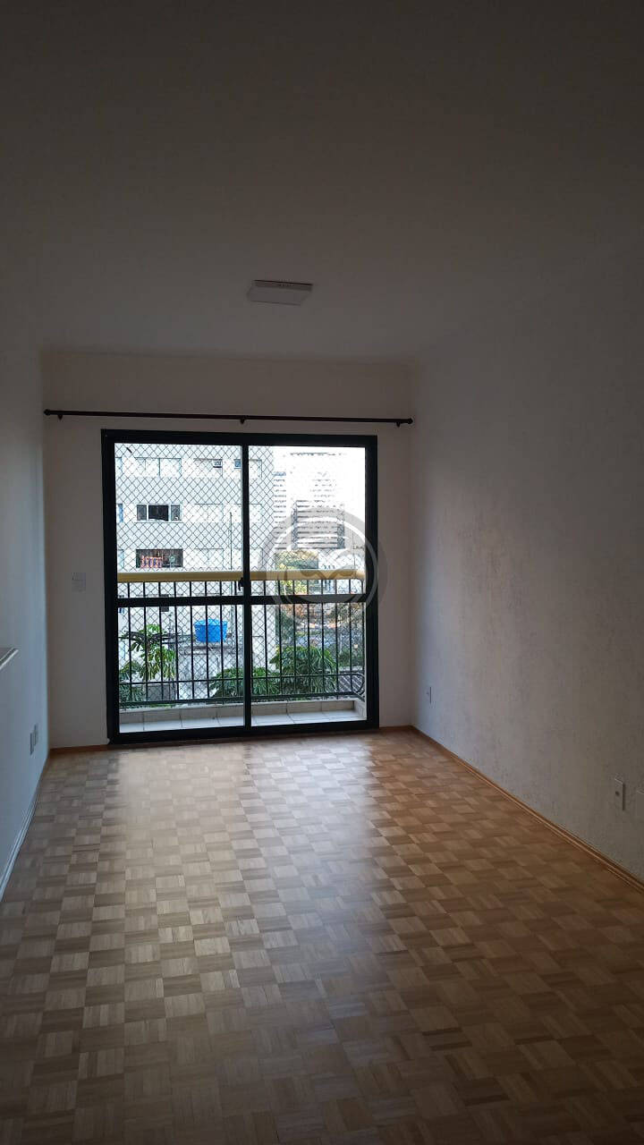 Apartamento para locação no Ed. Victoria- Alphaville-