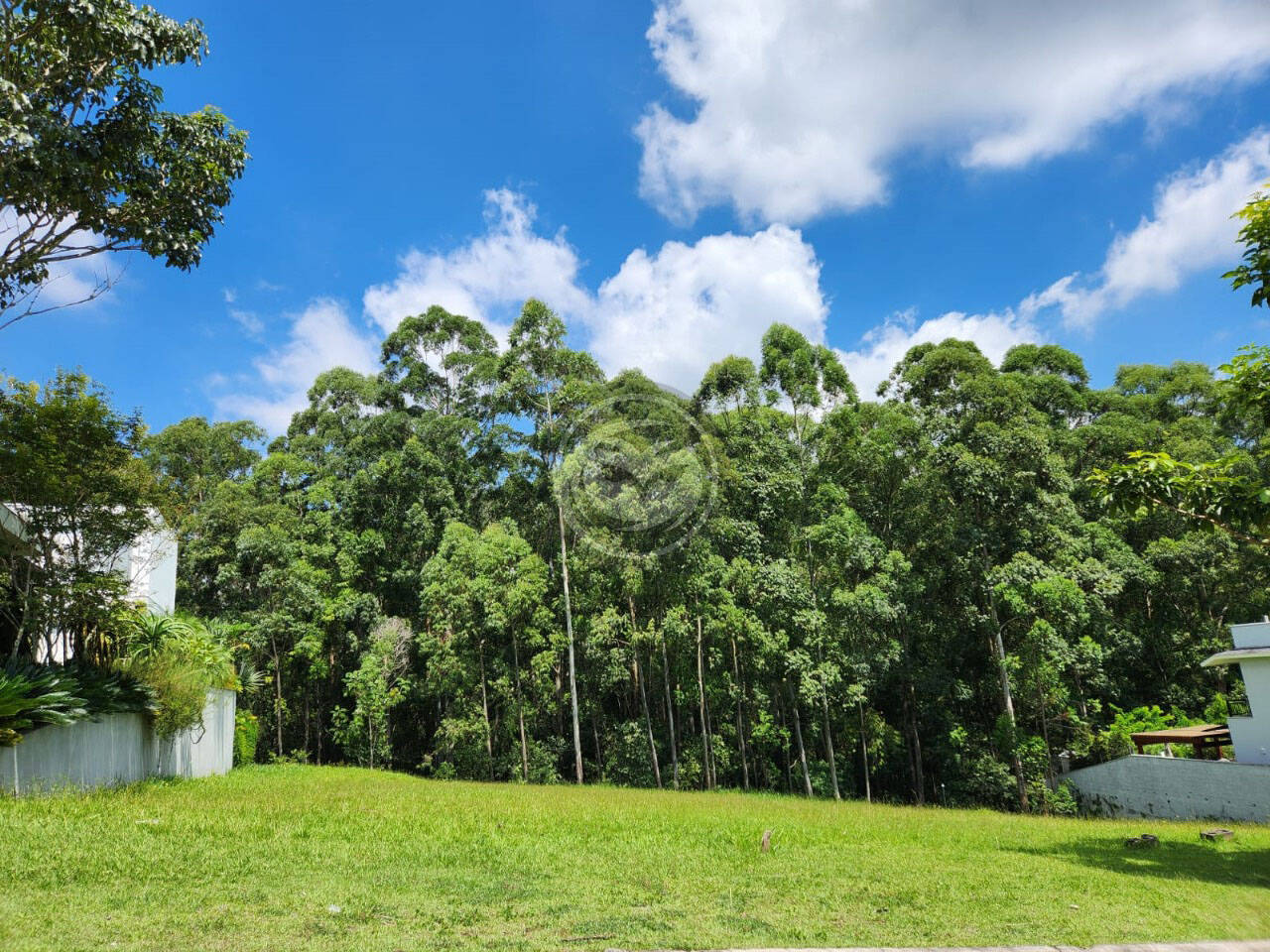 Terreno a venda no Tamboré 11- Alphaville