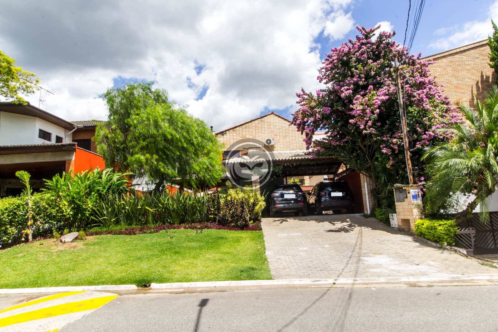 Casa Recém Reformada para venda no Residencial 9- Barueri- Alphaville